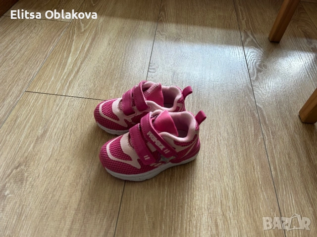 Детски маратонки Primigi 21 номер, снимка 2 - Детски маратонки - 54292489