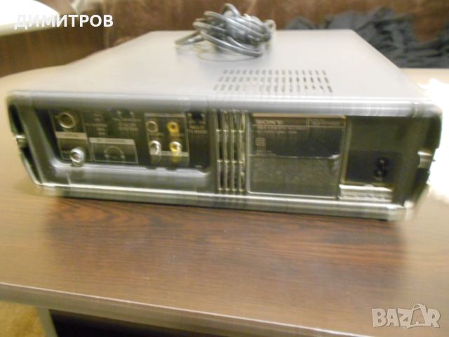 Sony video cassette recorder  model  svv-p116ee-за части, снимка 3 - Плейъри, домашно кино, прожектори - 46565980