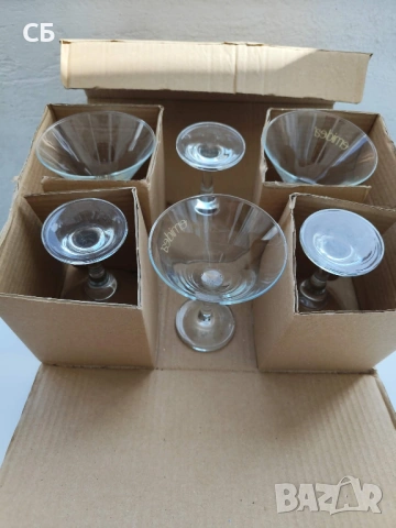 Сервиз от 6 чаши за мартини