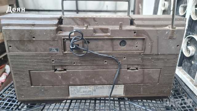 Sharp gf 5757 радио касетофон , снимка 5 - Радиокасетофони, транзистори - 52794552