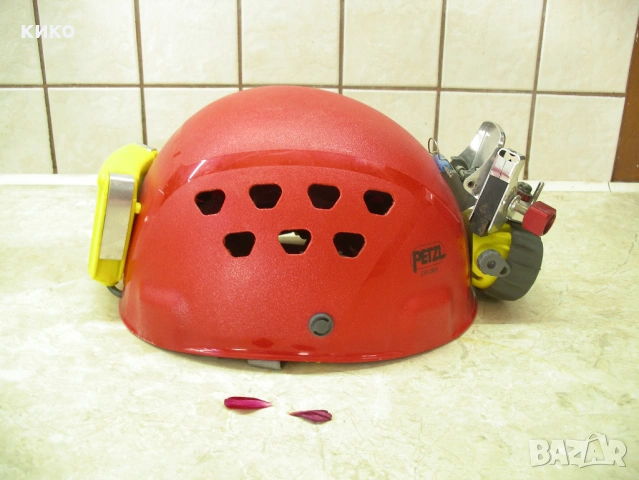 К-Т пещерна каска PETZL  Ecrin Roc - DUO 14 диода - AC пиезо и карабитка ARIANA, снимка 5 - Други спортове - 52930543