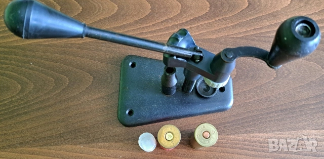 Машинка за ловни патрони УПС-7, снимка 4 - Ножове - 53187928