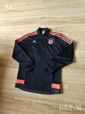 Оригинално мъжко горнище Adidas x F.C. Bayern Munchen, снимка 2 - Спортни дрехи, екипи - 47026841