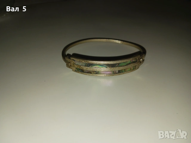 Стара красива гривна с цветен седеф, снимка 2 - Антикварни и старинни предмети - 53511025