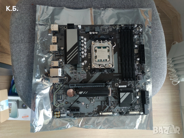 GIGABYTE B650M + Ryzen 5 7500F Гаранция, снимка 2 - Дънни платки - 53758962