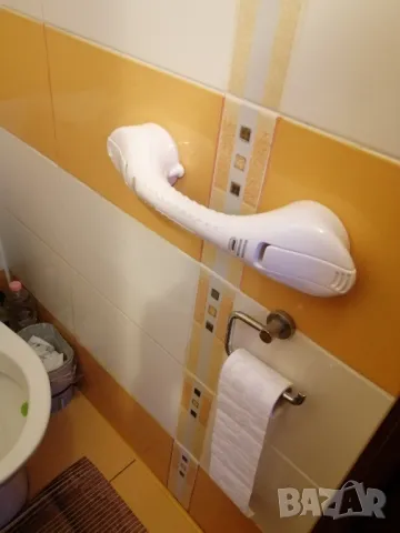 Вакуумна дръжка за баня, стълко, плочки. 