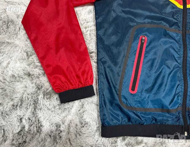 Мъжка ветровка Nike Windrunner Tech Lite, Размер М, снимка 2 - Якета - 46794036