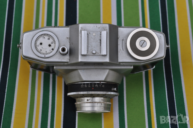 Фотоапарат Pentona с обектив Meyer-Optik Trioplan 3.5/45mm, снимка 3 - Фотоапарати - 45045820
