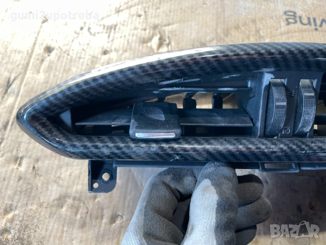 Вентилационна Решетка Централна Конзола 66110CA110 Toyota GT86 2018 Subaru BRZ, снимка 2 - Части - 52948513