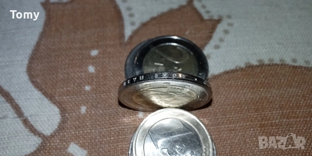 Продавам дефектна монета от 2 български евро на която гурта е почти гладък, снимка 3 - Нумизматика и бонистика - 53673050