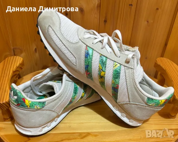 Маратонки Adidas, снимка 1 - Маратонки - 48080012