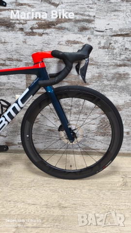 Карбонов шосеен велосипед без капли BMC Teammachine SLR01 One Disc Ultegra Di2| 51, снимка 2 - Велосипеди - 52583775