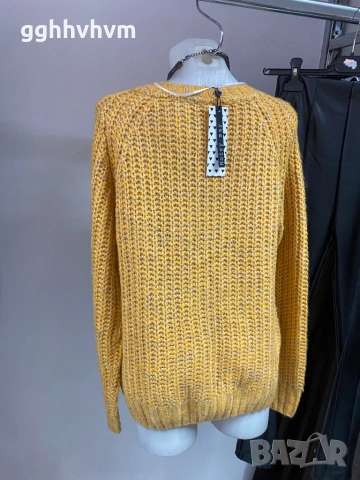 Пуловер, снимка 2 - Блузи с дълъг ръкав и пуловери - 53097170