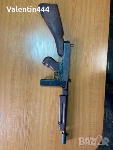 Картечен пистолет Томпсън, мод. 1928 г. - Деактивиран/Обезопасен, снимка 4 - Бойно оръжие - 53709198