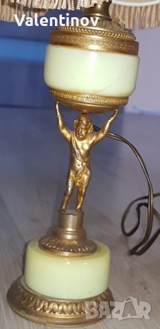 Старинна бронзова лампа , снимка 2 - Настолни лампи - 52256602