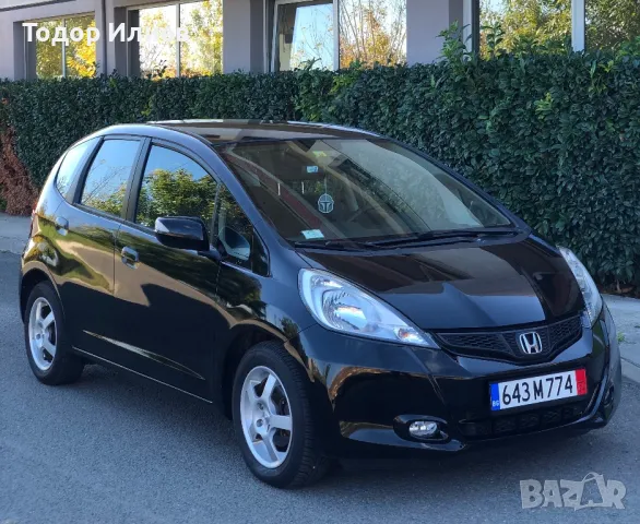 Honda Jazz 1.4i Automat Swiss 14 999 лв. , снимка 1 - Автомобили и джипове - 47914328