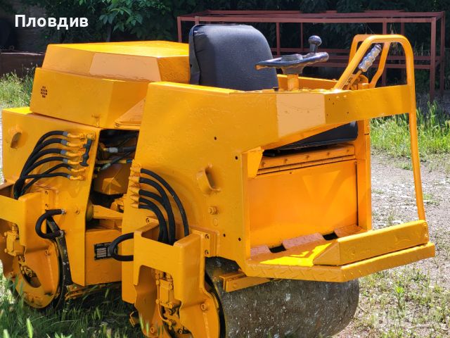 Валяк BOMAG 1600 кг.  Нов внос, снимка 1 - Индустриална техника - 45912633