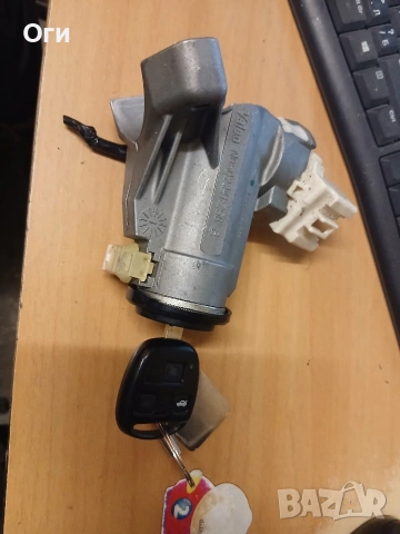 Контактен ключ за Тойота Ярис 05-12г. N0502241 256 B