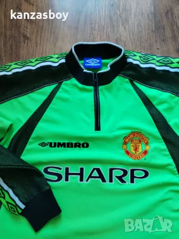 UMBRO Manchester United 1998-99 Retro Goalkeeper Shirt Green - футболна ретро блуза М-Л, снимка 2 - Блузи - 49561062