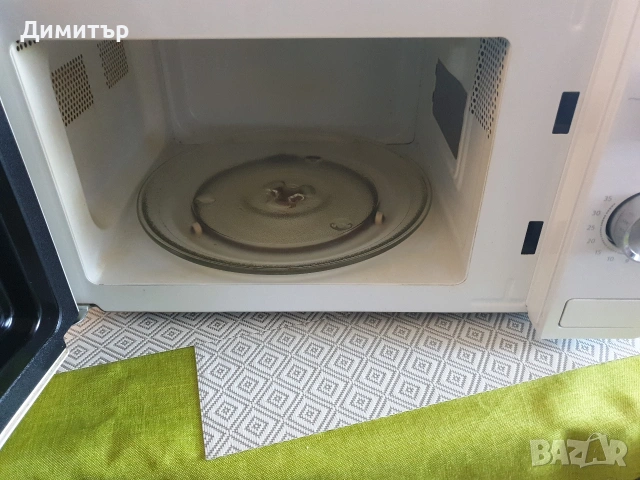 почти нова микровълнова фурна GORENYE, снимка 2 - Микровълнови - 53853757