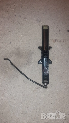 Оригинален крик Рено, снимка 3 - Аксесоари и консумативи - 52426241