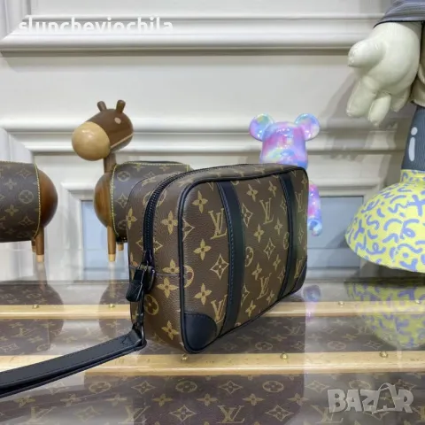 Чанта Luis Vuitton Pochette Kasai, снимка 14 - Чанти - 46907352