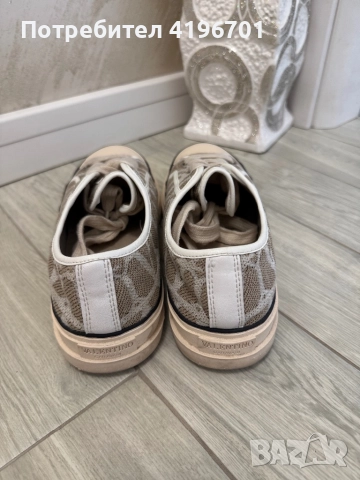 Обувки Valentino, снимка 3 - Дамски ежедневни обувки - 51935993