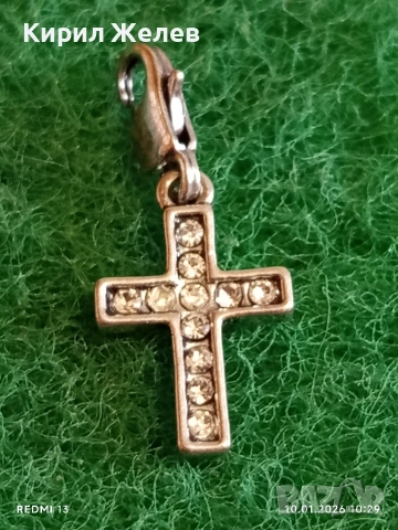 Сребърен медальон с инкрустирани кристали стилен дизайн много красив 52616, снимка 2 - Колиета, медальони, синджири - 53051486