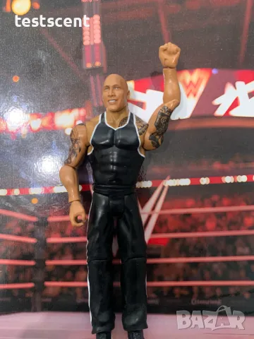 Екшън фигура WWE The Rock Скалата The Final Boss Basic mattel People's Champ figure играчка, снимка 13 - Фигурки - 48447768