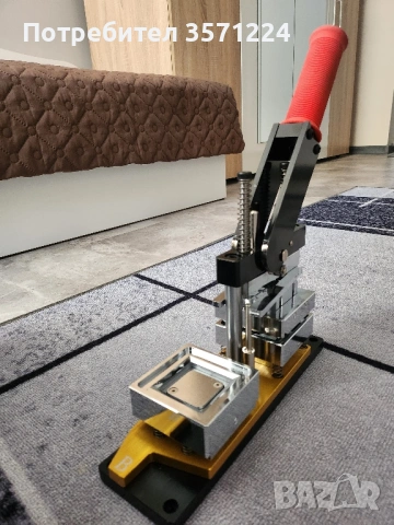 Комплект за персонализирани магнити 5x5 см + щанцова машина, снимка 2 - Друго търговско оборудване - 53120414