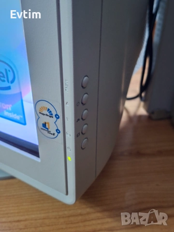 Монитор Samsung SyncMaster 797MB CRT 1920 x 1440 пиксела 43,2 см (17"). Супер рядък и колекционерски, снимка 10 - Монитори - 53368989