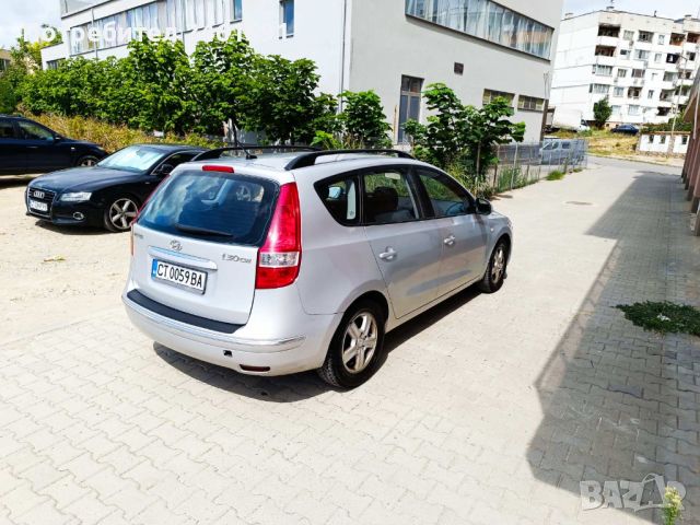 Hyundai i30 CW 1.6 / Бензин , снимка 10 - Автомобили и джипове - 46807138