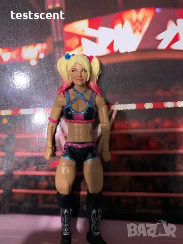 Екшън фигура WWE Alexa Bliss Lexi Kaufman Алекса Блис Elite , снимка 4 - Колекции - 48747505