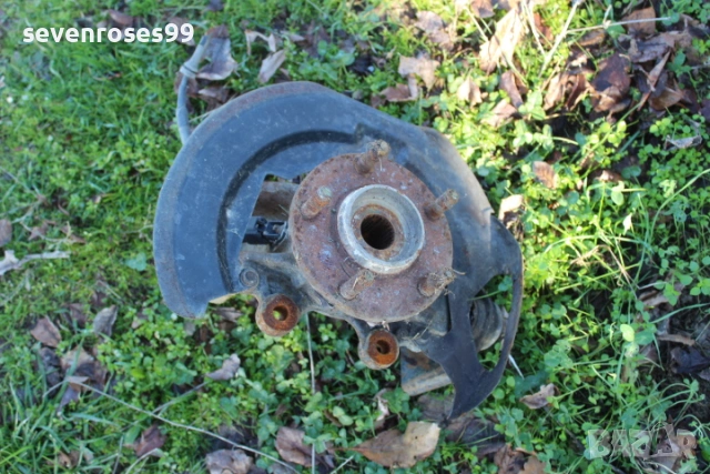 Шенкел главина преден ляв Мазда 3 2008 2.3i 158hp Mazda 3 седан