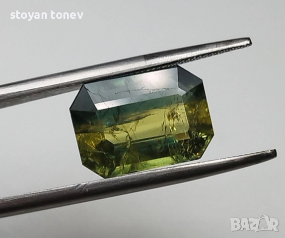 Рядък ненагряван двуцветен сапфир 3.29кт.! Сертифициран! нов!, снимка 2 - Други - 52230922