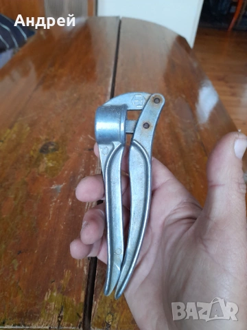 Стара алуминиева преса за чесън #26, снимка 2 - Други ценни предмети - 53143970