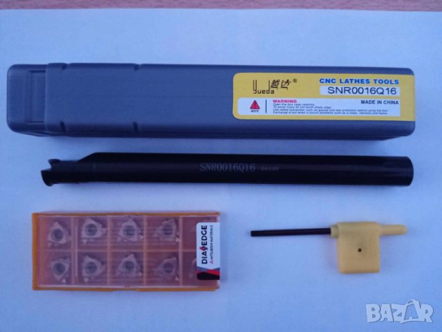 Комплект стругарски нож SNR0016Q16 с 10 пластини 16IR AG60 и ключ