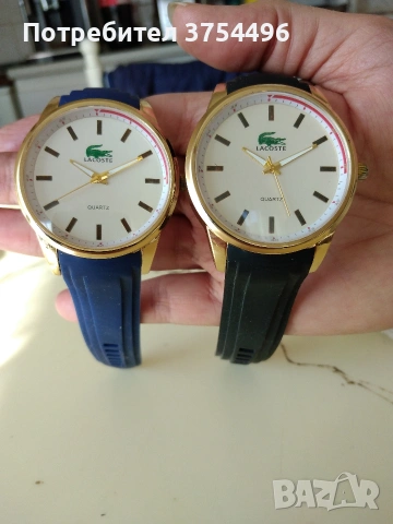 Продавам два спортни часовника с кварцов механизъм. 