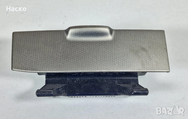 Пепелник Toyota Corolla Verso Тойота Корола Версо 2000г-2004г