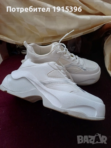 Зара бели маратонки , снимка 2 - Маратонки - 53339759