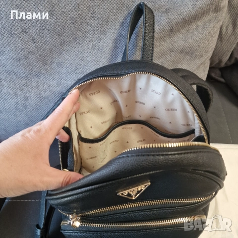 Оригинална раница Guess, снимка 3 - Раници - 53834845