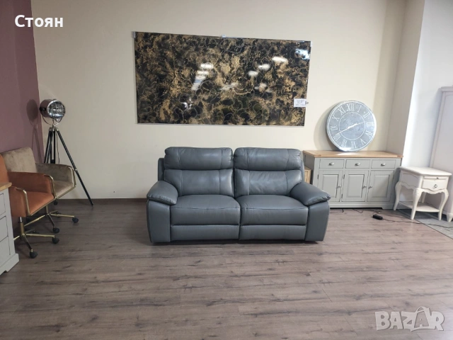 Италиански сив кожен диван тройка Lorenzo с ел. релакс механизъм, снимка 2 - Дивани и мека мебел - 53692889