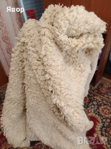 Продавам чисто нови вълнени китеници, снимка 4 - Покривки за легло - 52280804