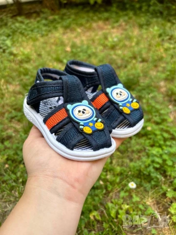 Мяукащи сандали при стъпване , снимка 2 - Детски сандали и чехли - 51226603