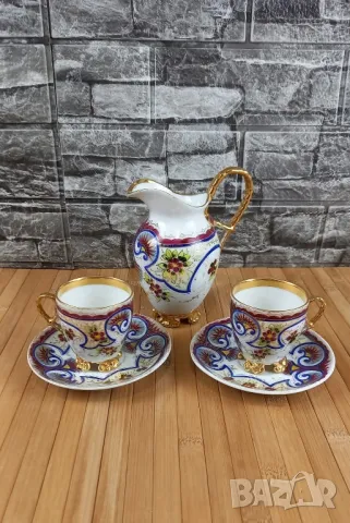 2 порцеланови чаши за кафе и кана