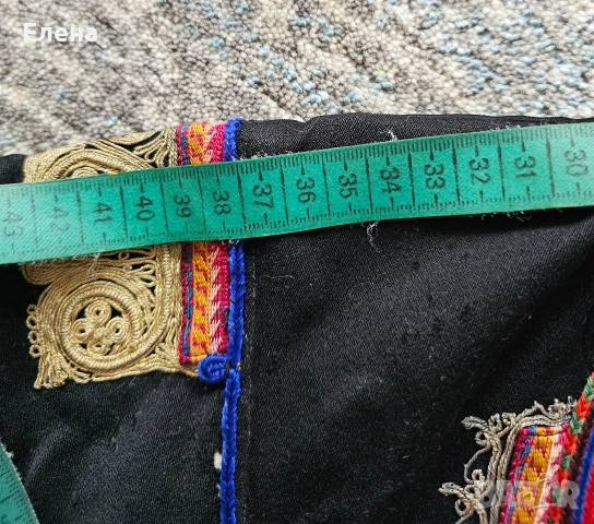 Автентична кюстендилска казмирена сая със сърма, снимка 12 - Антикварни и старинни предмети - 54043629