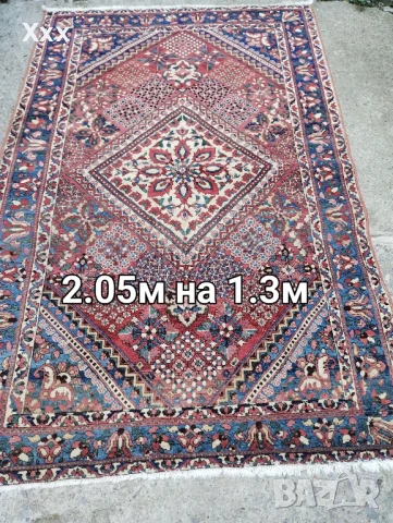 Ръчно тъкан вълнен килим.Античен.