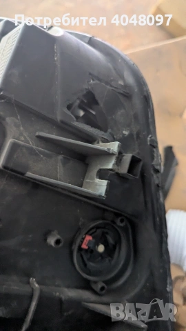 Bmw х3 ф25 динамика десен фар забележка вижда се на снимката, снимка 2 - Части - 54068441