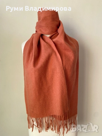 Мъжки шал в кайсиев цвят John Henric от 100 % вълна, снимка 2 - Шалове - 53749909