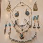 Оригинална Навахо сребърна  стерлингова бижутерия с ЕСТЕСТВЕН ТЮРКОАЗ   преди 50 те на XX век, снимка 1 - Колиета, медальони, синджири - 45900140